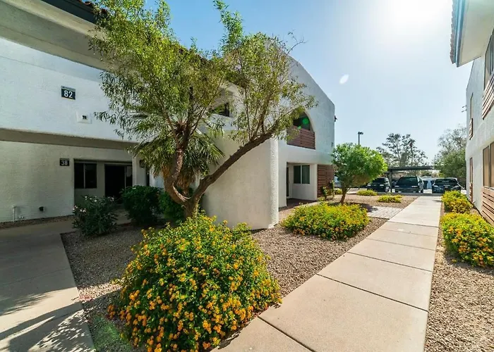 44b Modern 1bd 1ba Heated Pool * Casa Grande