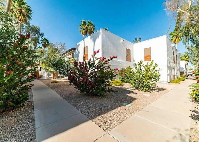 Holiday home 44b Modern 1bd 1ba Heated Pool Casa Grande