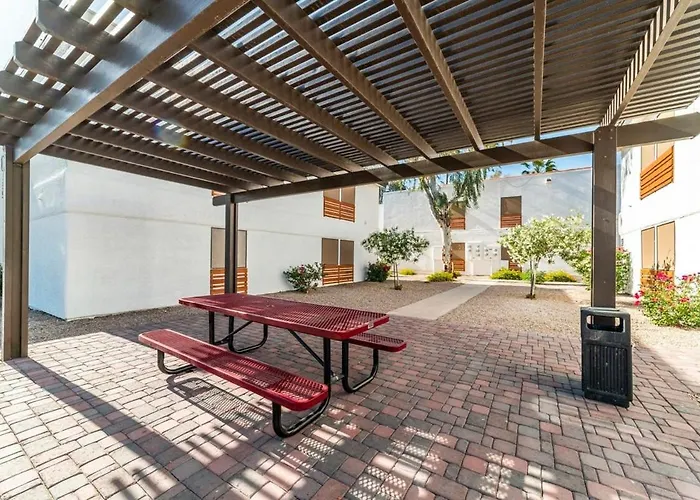 44b Modern 1bd 1ba Heated Pool * Casa Grande